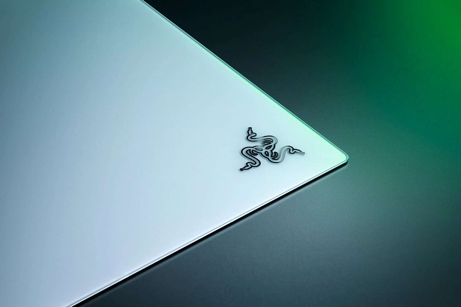 Razer Atlas Pro Ultra-Thin Premium White 鋼化玻璃滑鼠墊 (白色, 500mm x 400mm, RZ02-05760200-R3M1)